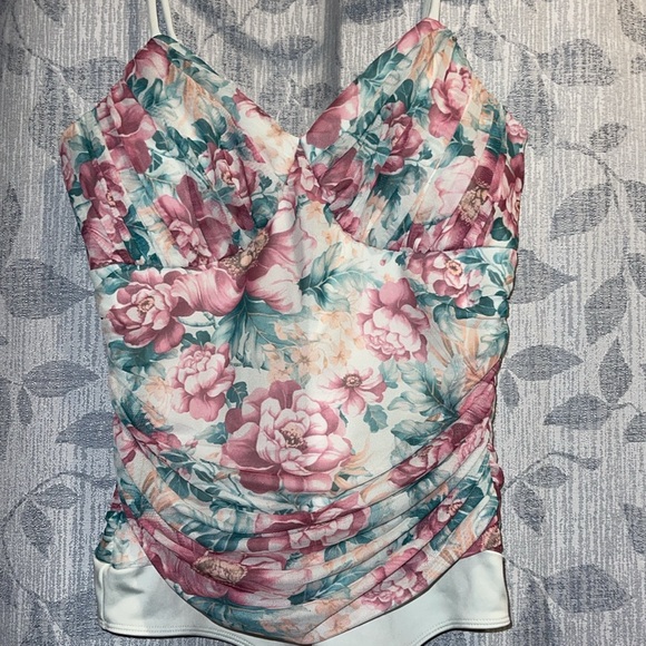 NWT Express Floral 🌸 Bodysuit - Picture 3 of 6
